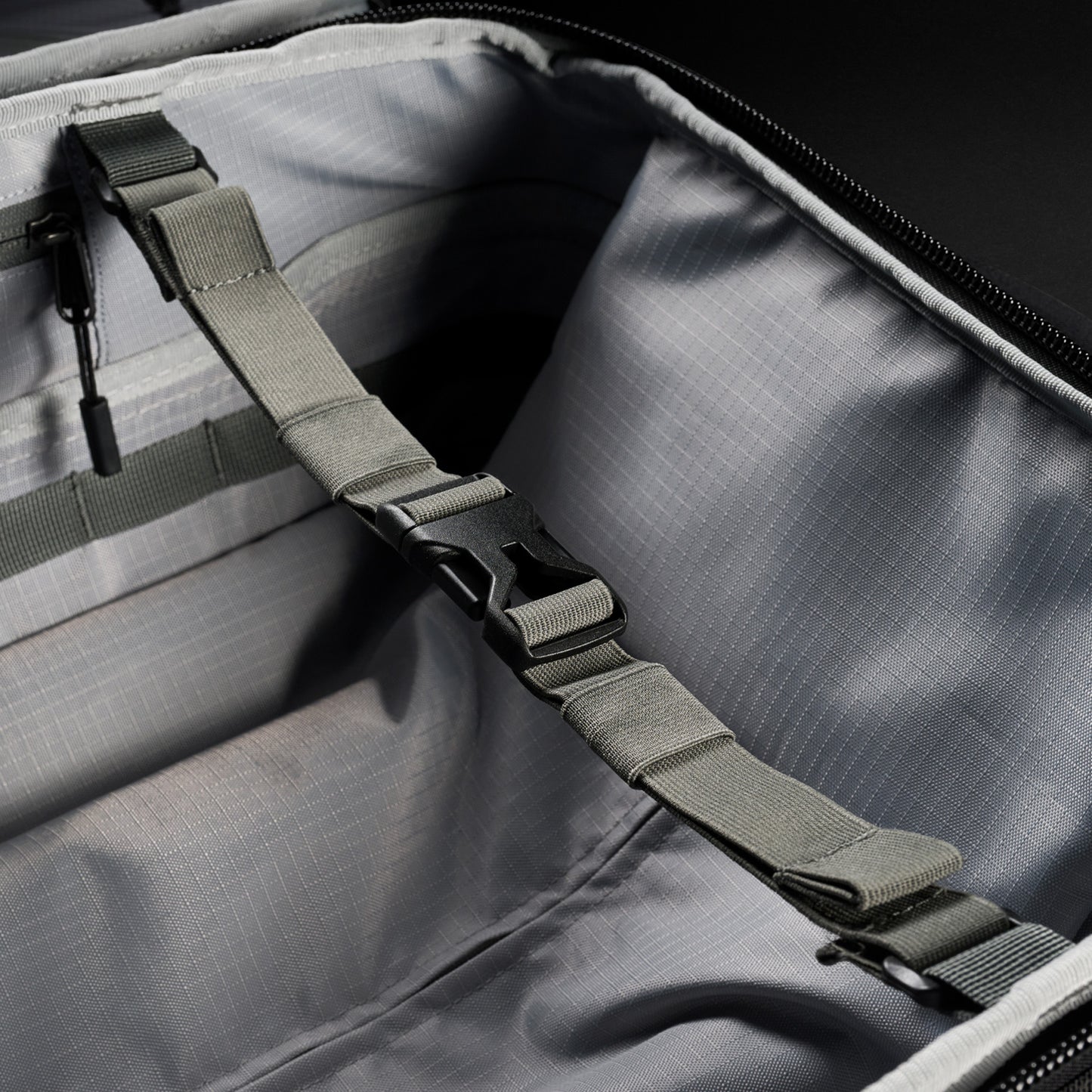 Rolling Hybrid Duffel Check-In