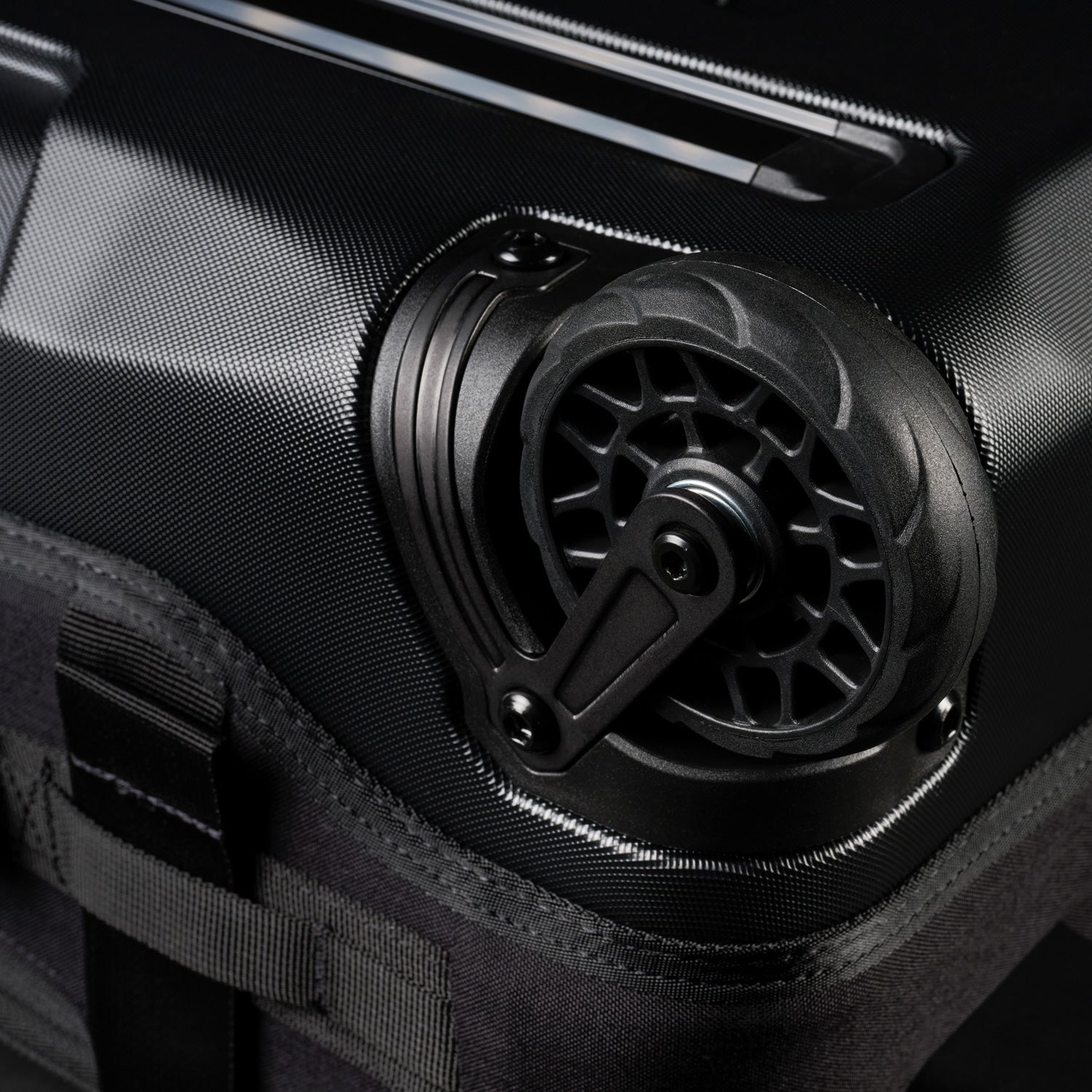 Rolling Hybrid Duffel Carry-on｜商品詳細｜PELICAN TRAVEL Online Store