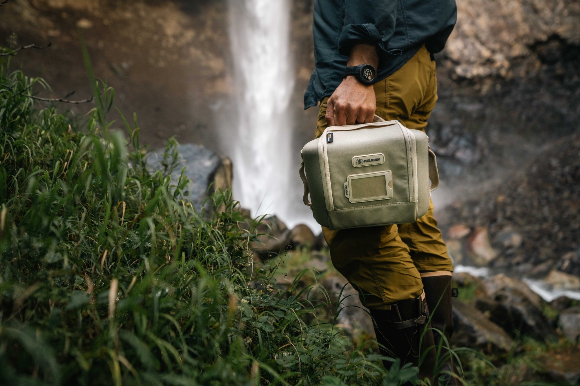 AV Double Pouch｜商品詳細｜PELICAN TRAVEL Online Store