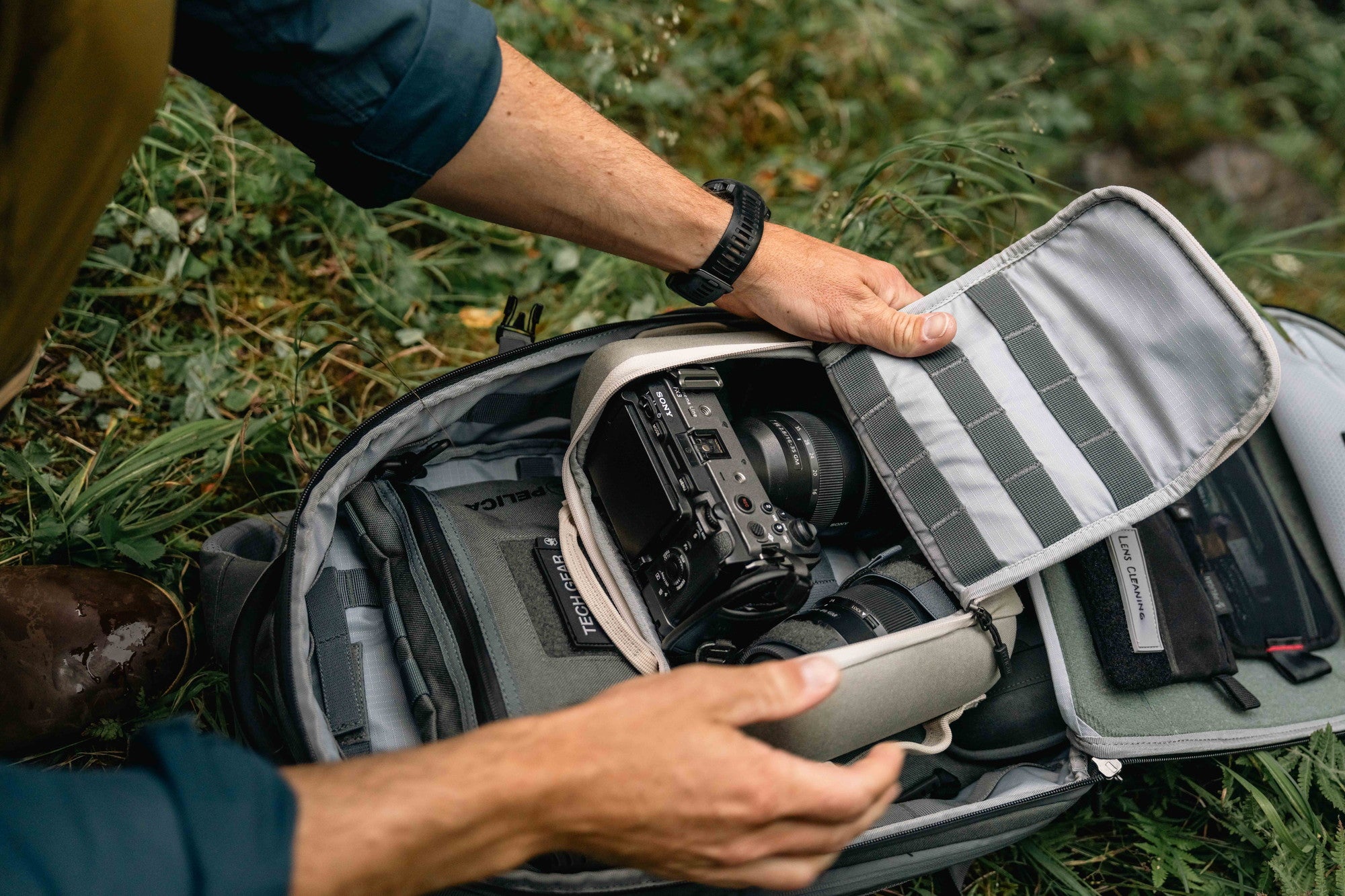 AV Double Pouch｜商品詳細｜PELICAN TRAVEL Online Store