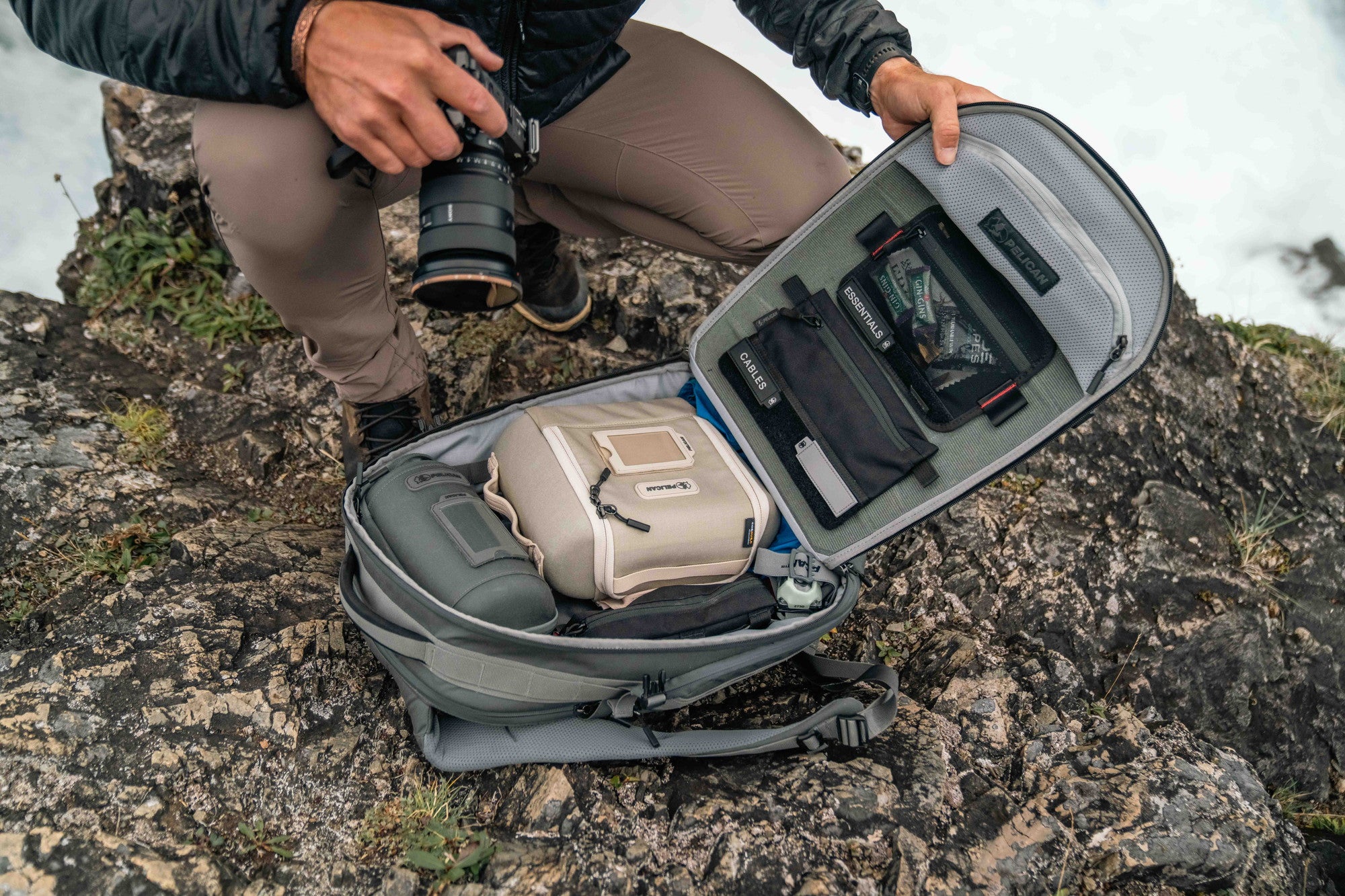 AV Single Pouch｜商品詳細｜PELICAN TRAVEL Online Store – PELICAN TRVL